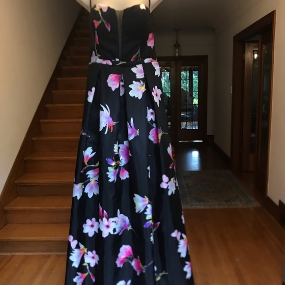 Sequin hearts butterfly floral strapless dress with sheer front - Picture 2 of 8